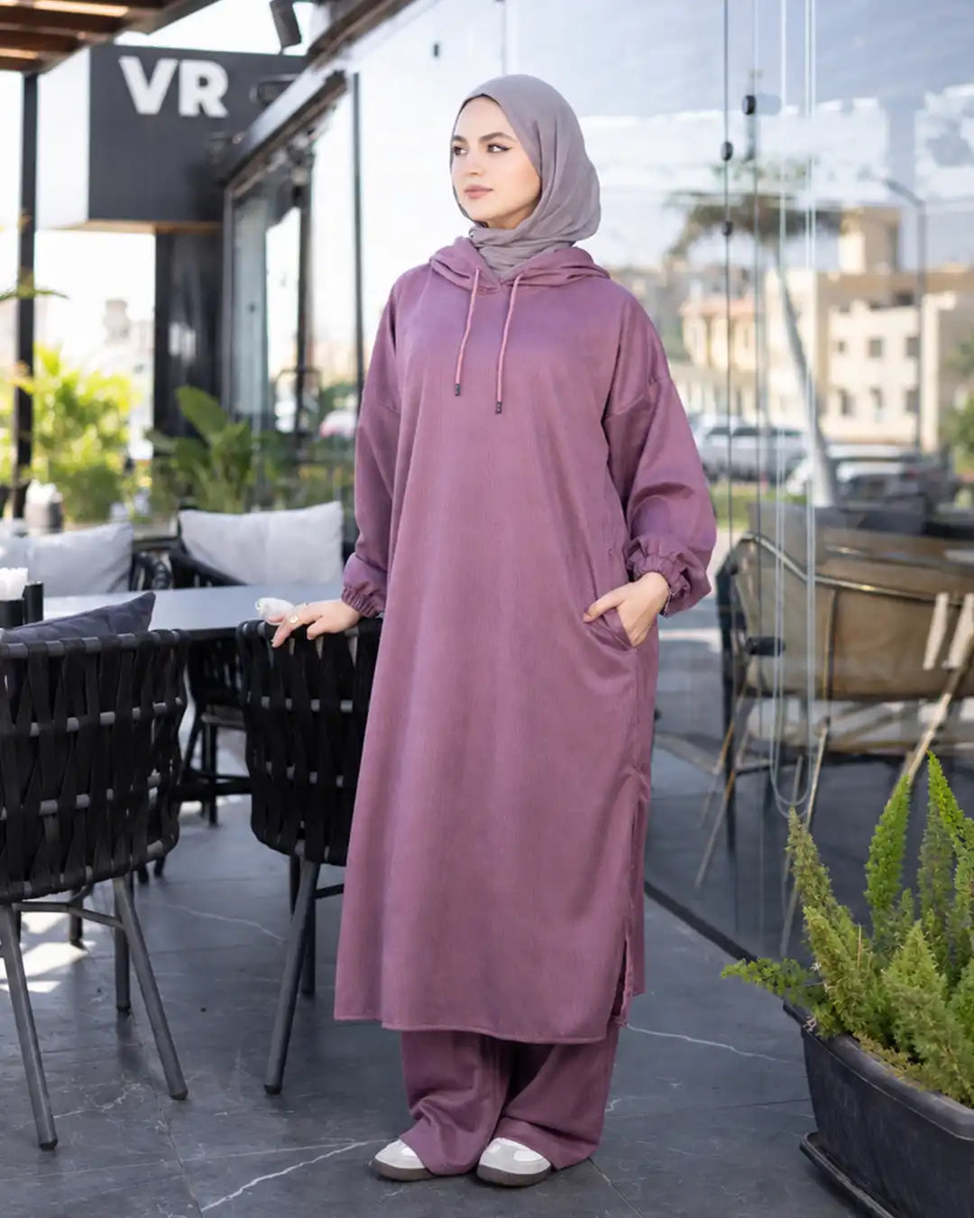 سوت سويد سكوبا مضلع للمحجبات بسويت شيرت طويل لون كشمير موف