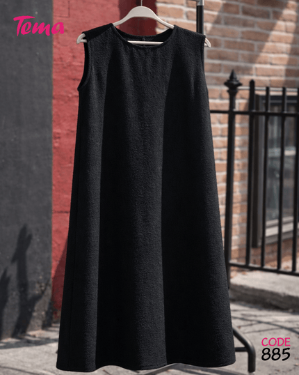 Long sleeveless basic dress in black
