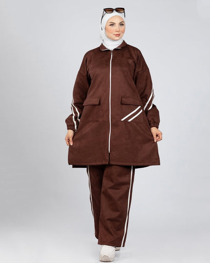 Casual zip-up tracksuit for hijabis in brown