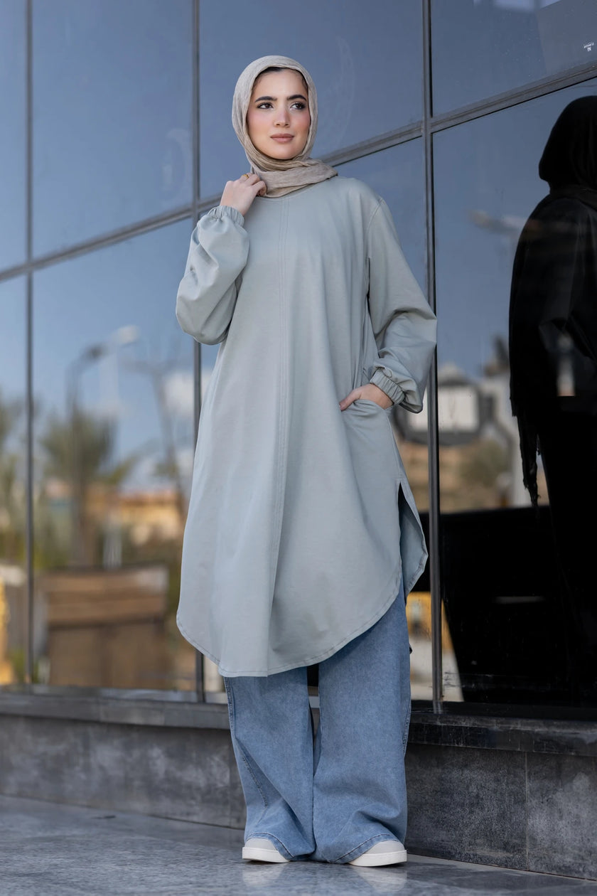 Long melton sweatshirt for hijabis